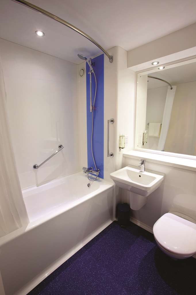 Travelodge Plymouth Roborough 部屋 写真