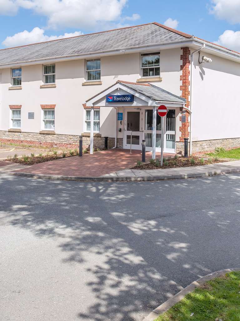Travelodge Plymouth Roborough エクステリア 写真